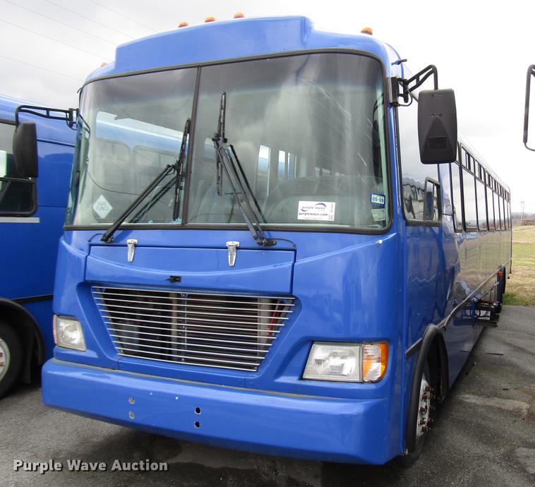 image for item DF7847 2005 Freightliner MB55 Champion shuttle bus