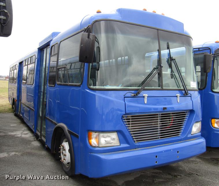 image for item DF7847 2005 Freightliner MB55 Champion shuttle bus