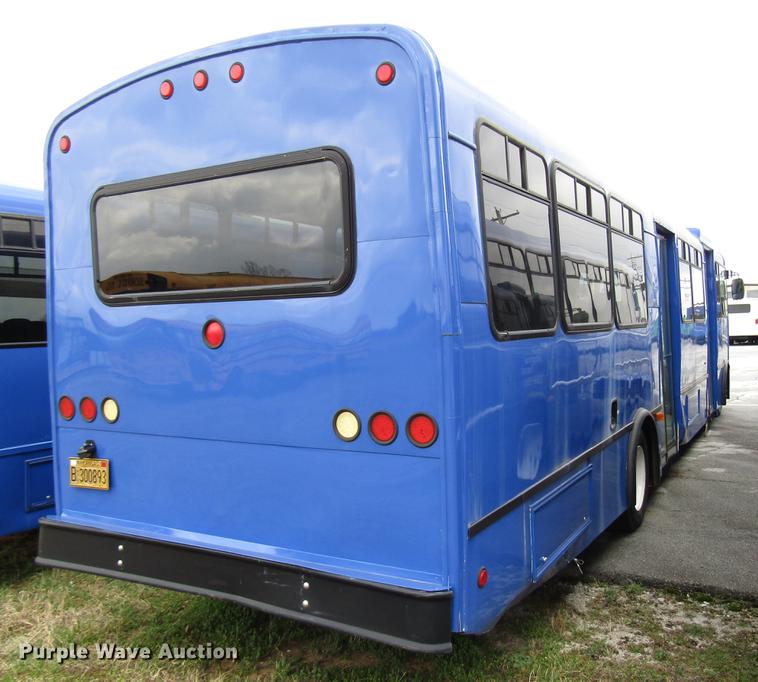 image for item DF7847 2005 Freightliner MB55 Champion shuttle bus