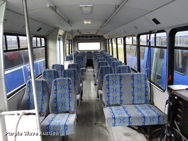 image for item DF7847 2005 Freightliner MB55 Champion shuttle bus