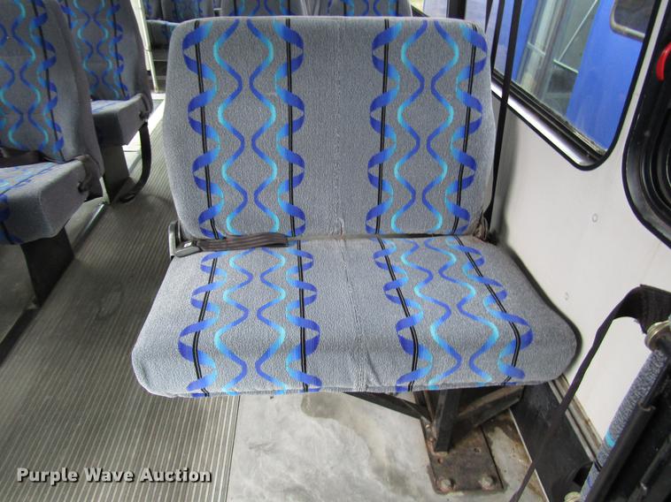 image for item DF7847 2005 Freightliner MB55 Champion shuttle bus