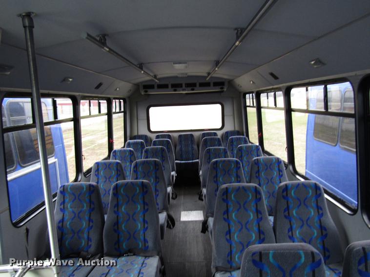 image for item DF7847 2005 Freightliner MB55 Champion shuttle bus