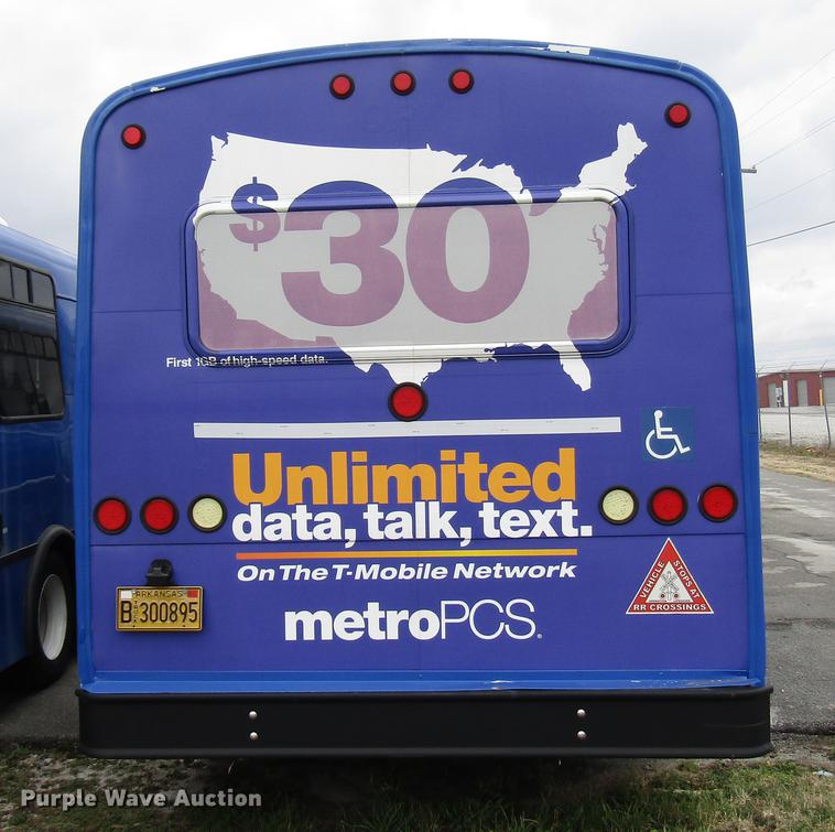 image for item DF7848 2005 Freightliner MB55 Champion shuttle bus