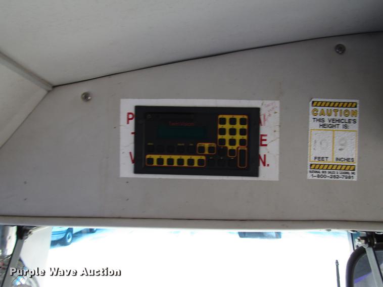 image for item DF7848 2005 Freightliner MB55 Champion shuttle bus