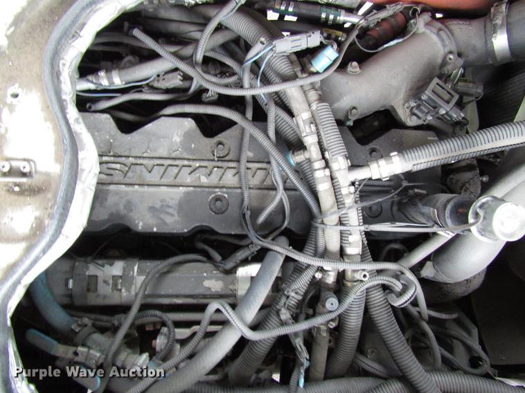 image for item DF7848 2005 Freightliner MB55 Champion shuttle bus