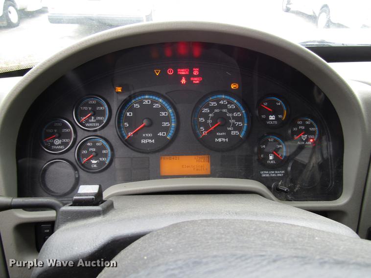 image for item DF7850 2008 International 3200 shuttle bus