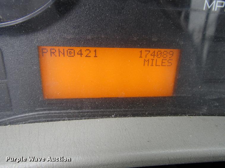 image for item DF7850 2008 International 3200 shuttle bus