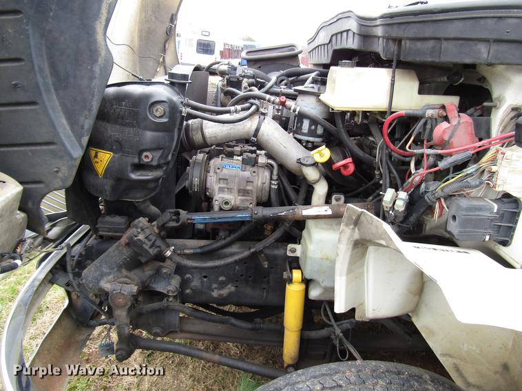 image for item DF7850 2008 International 3200 shuttle bus