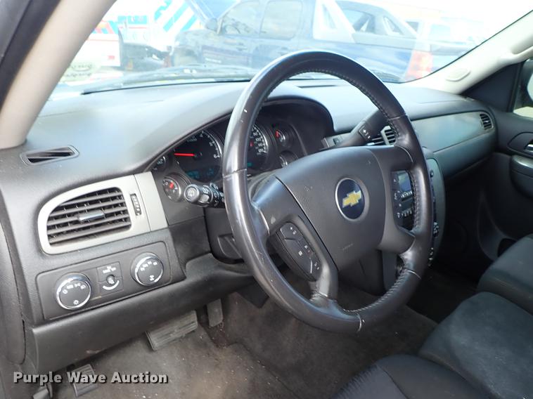 image for item DF8782 2010 Chevrolet Tahoe SUV