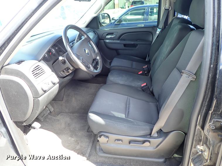 image for item DF8782 2010 Chevrolet Tahoe SUV