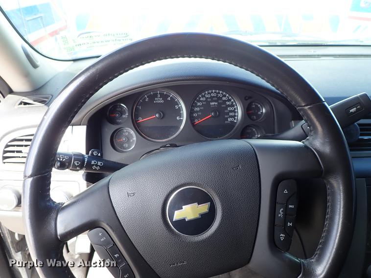 image for item DF8782 2010 Chevrolet Tahoe SUV