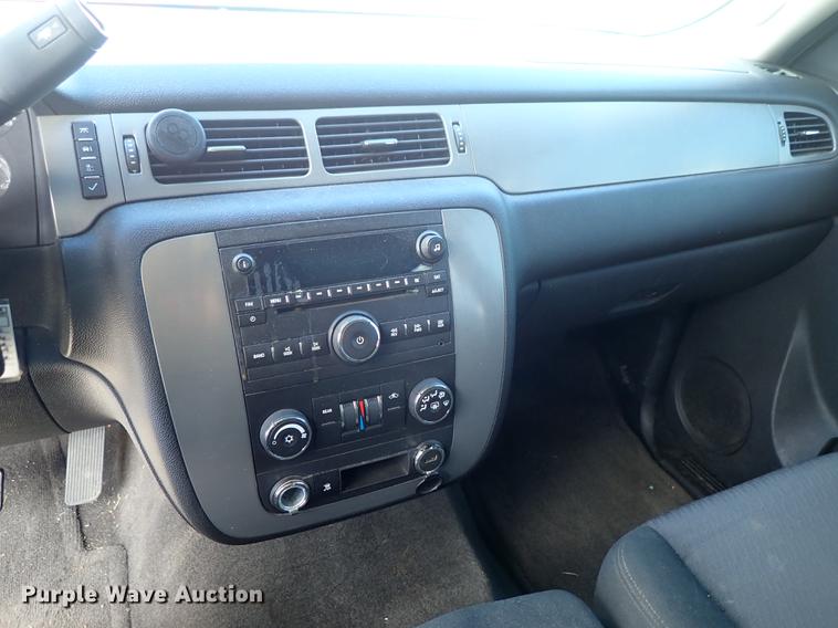 image for item DF8782 2010 Chevrolet Tahoe SUV