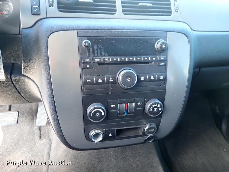 image for item DF8782 2010 Chevrolet Tahoe SUV