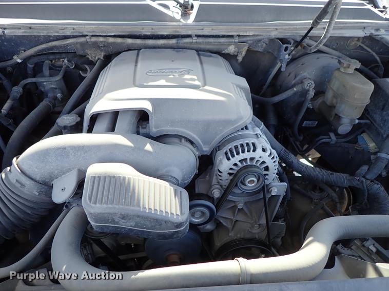 image for item DF8784 2011 Chevrolet Avalanche pickup truck