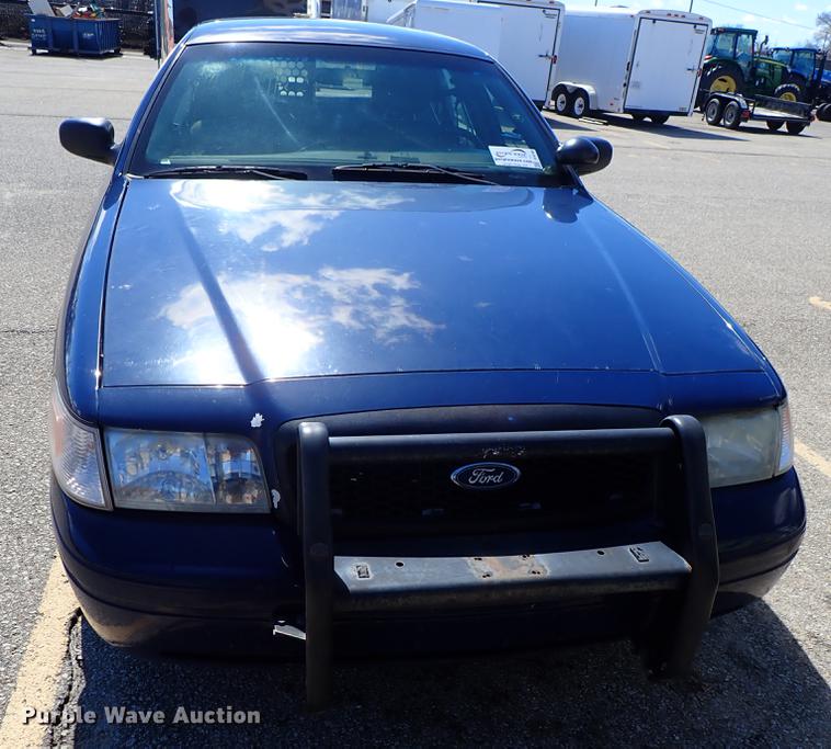 image for item DF8788 2011 Ford Crown Victoria Police Interceptor