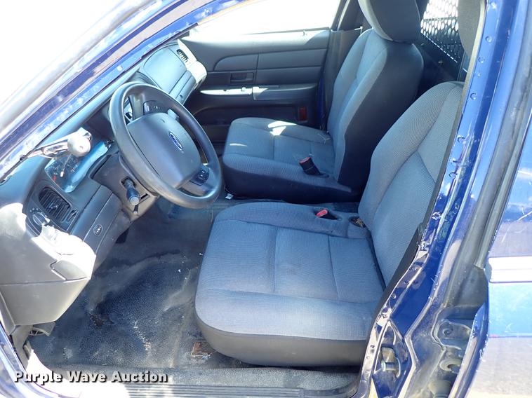 image for item DF8788 2011 Ford Crown Victoria Police Interceptor
