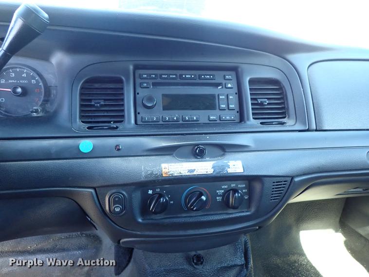 image for item DF8788 2011 Ford Crown Victoria Police Interceptor