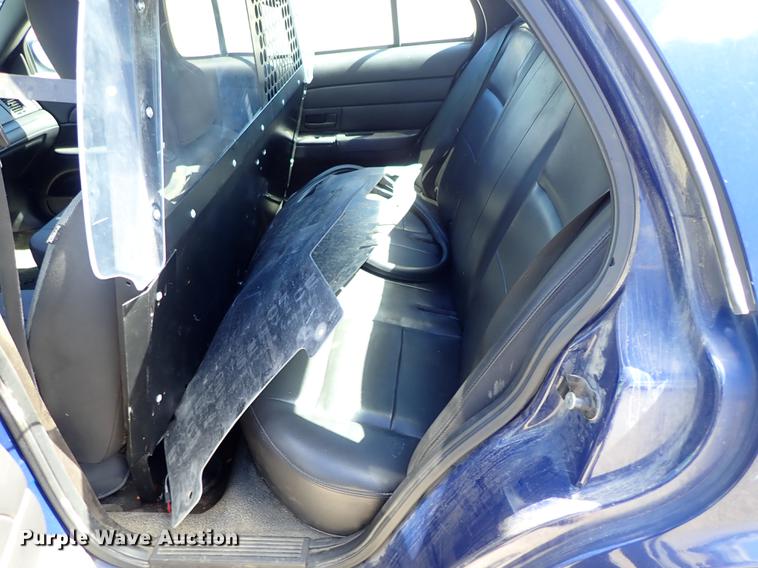 image for item DF8788 2011 Ford Crown Victoria Police Interceptor