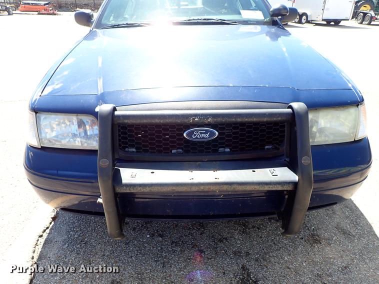 image for item DF8788 2011 Ford Crown Victoria Police Interceptor
