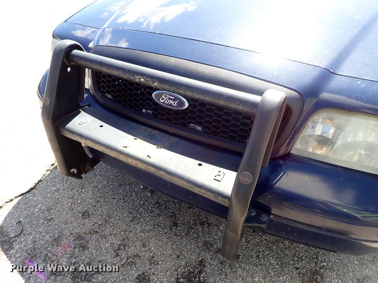 image for item DF8788 2011 Ford Crown Victoria Police Interceptor