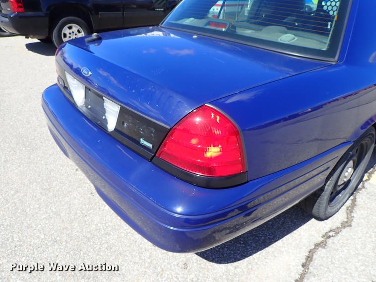 image for item DF8788 2011 Ford Crown Victoria Police Interceptor