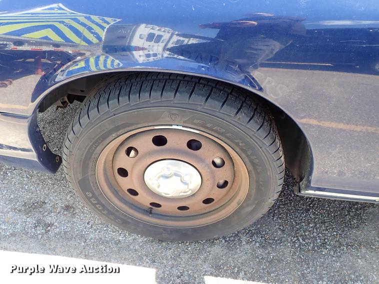 image for item DF8788 2011 Ford Crown Victoria Police Interceptor