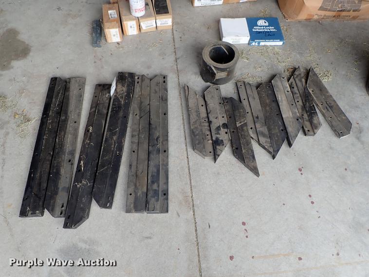 image for item DF8795 Elgin Pelican street sweeper