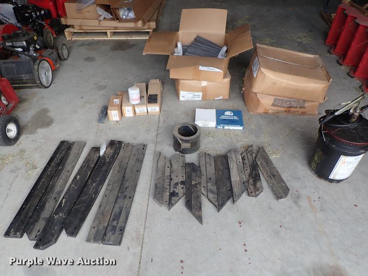 image for item DF8795 Elgin Pelican street sweeper