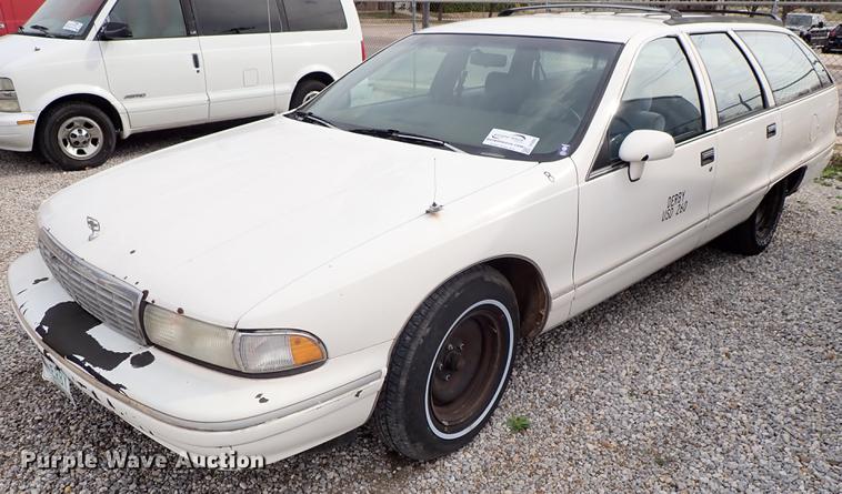 image for item DF8869 1993 Chevrolet Caprice Wagon Classic