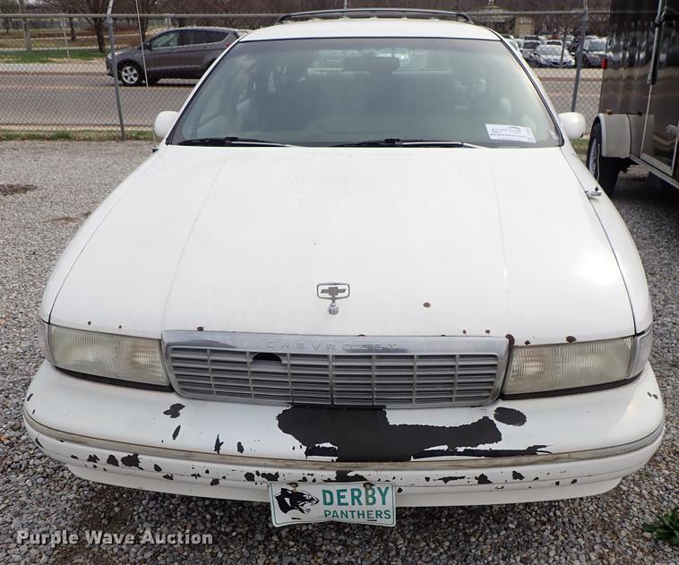 image for item DF8869 1993 Chevrolet Caprice Wagon Classic