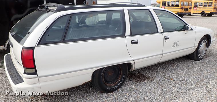 image for item DF8869 1993 Chevrolet Caprice Wagon Classic