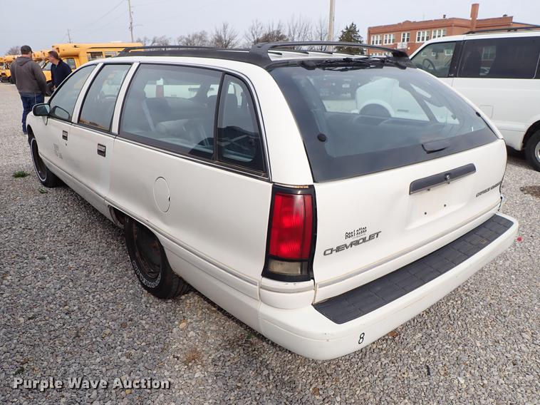 image for item DF8869 1993 Chevrolet Caprice Wagon Classic