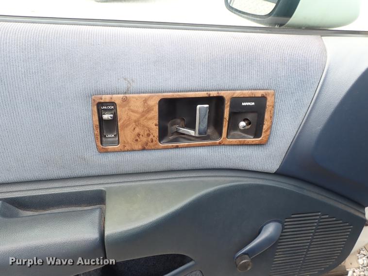 image for item DF8869 1993 Chevrolet Caprice Wagon Classic