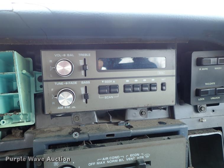 image for item DF8869 1993 Chevrolet Caprice Wagon Classic