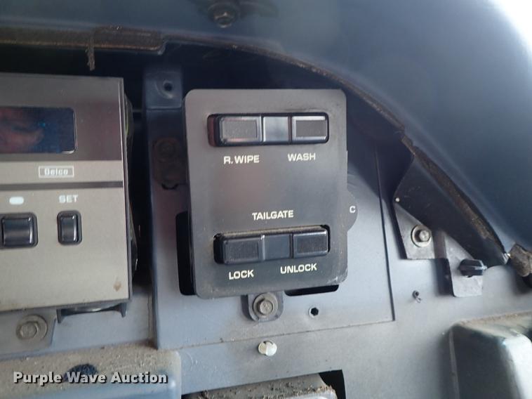 image for item DF8869 1993 Chevrolet Caprice Wagon Classic