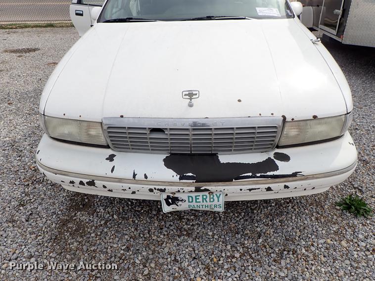 image for item DF8869 1993 Chevrolet Caprice Wagon Classic