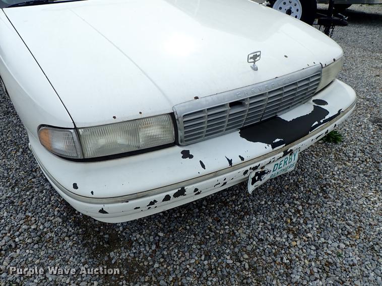 image for item DF8869 1993 Chevrolet Caprice Wagon Classic