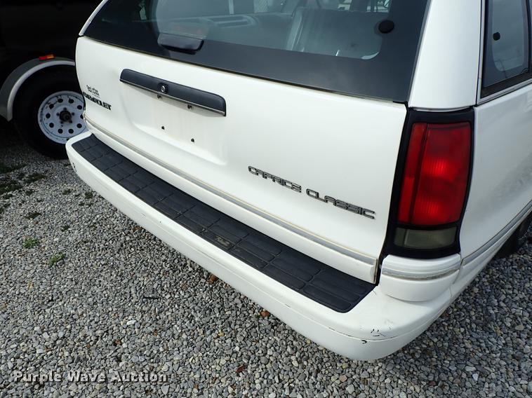 image for item DF8869 1993 Chevrolet Caprice Wagon Classic