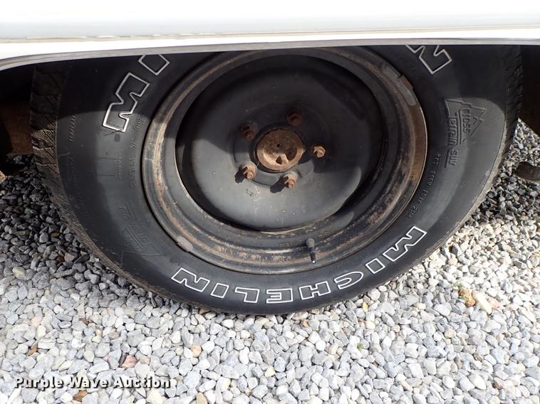 image for item DF8869 1993 Chevrolet Caprice Wagon Classic