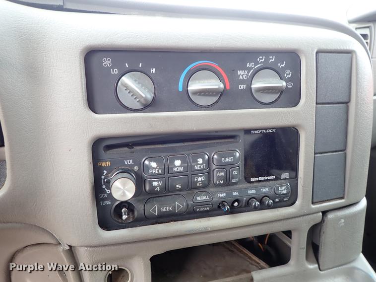 image for item DF8872 2001 Chevrolet Astro van