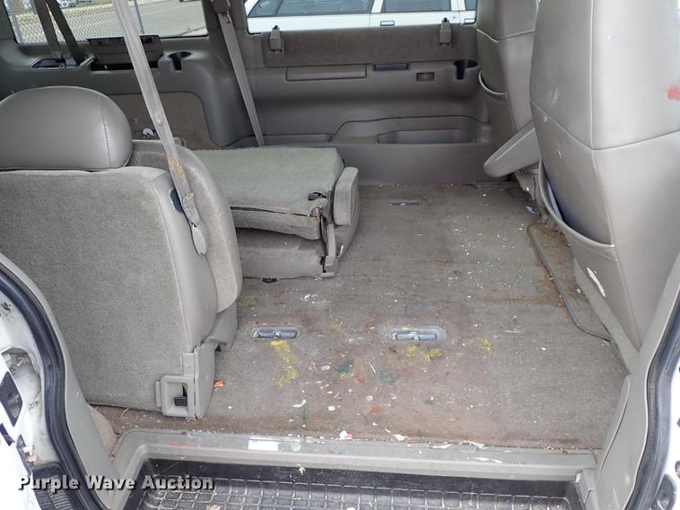 image for item DF8872 2001 Chevrolet Astro van