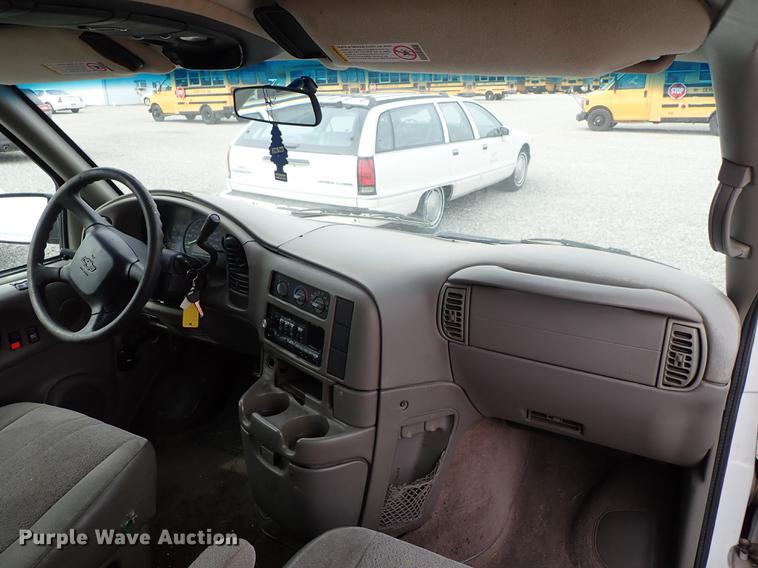 image for item DF8872 2001 Chevrolet Astro van