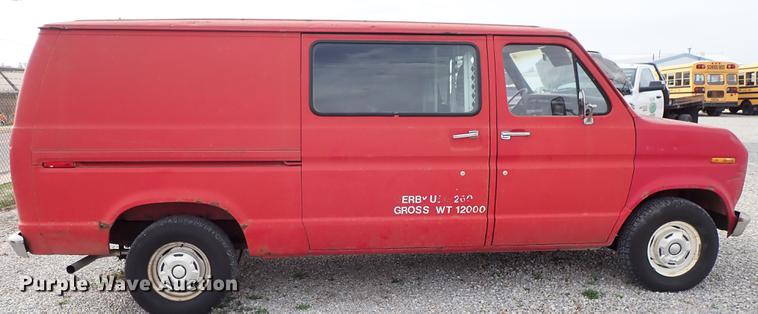 image for item DF8873 1983 Ford Econoline E150 van