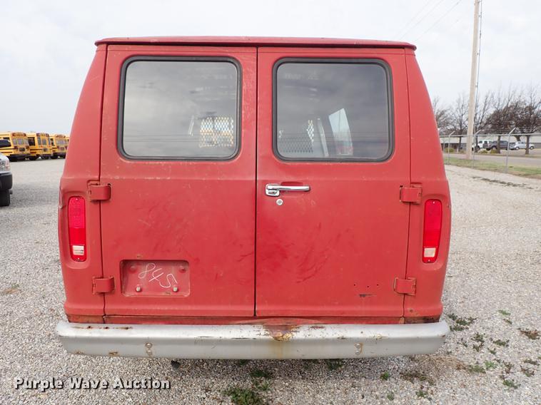 image for item DF8873 1983 Ford Econoline E150 van