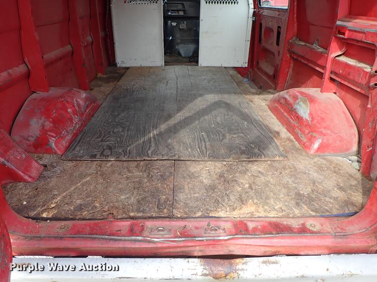 image for item DF8873 1983 Ford Econoline E150 van