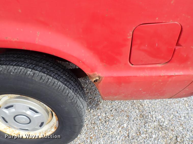 image for item DF8873 1983 Ford Econoline E150 van
