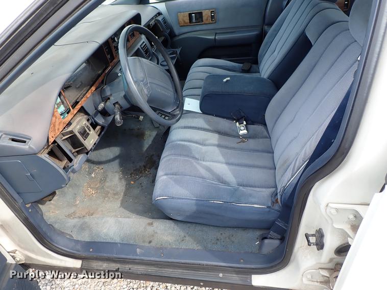 image for item DF8874 1993 Chevrolet Caprice Wagon Classic