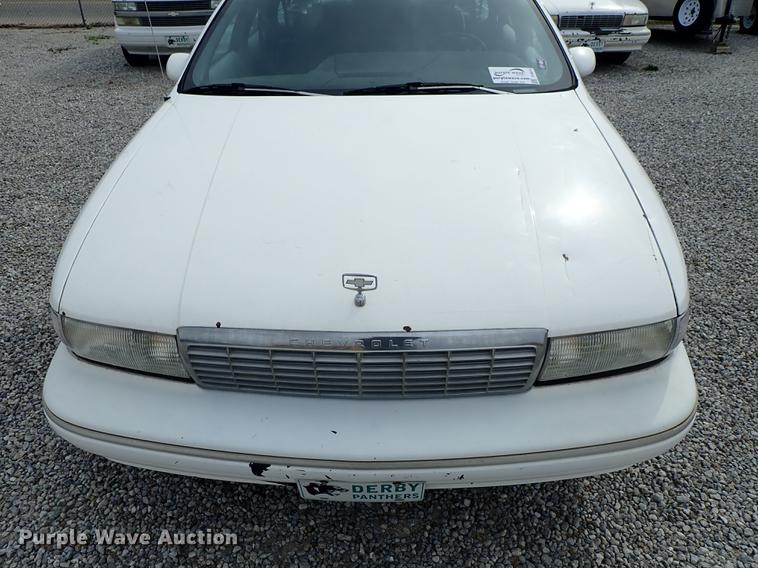 image for item DF8874 1993 Chevrolet Caprice Wagon Classic