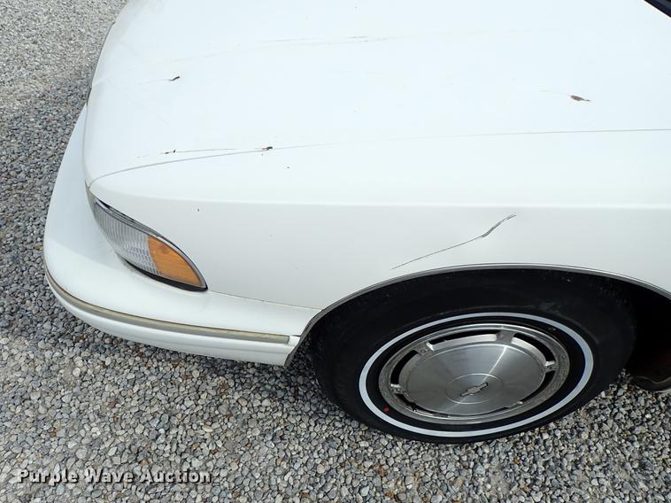 image for item DF8874 1993 Chevrolet Caprice Wagon Classic