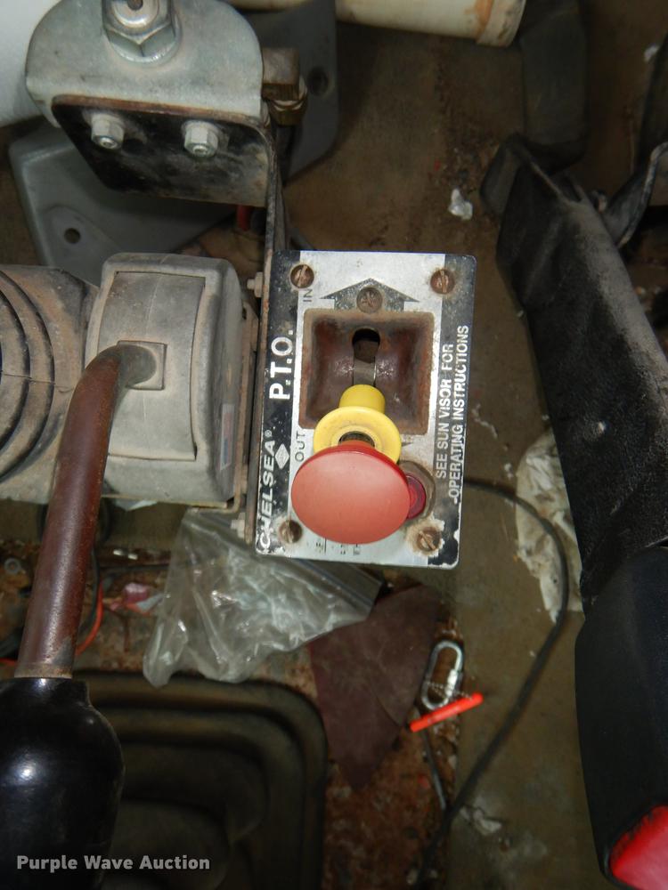 image for item DG0948 2000 Sterling LT7500 dump truck